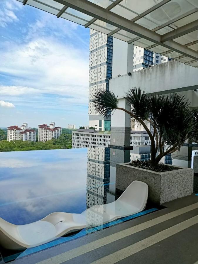 Twin Galaxy Jb Homestay By Summer Johor Bahru Exterior photo