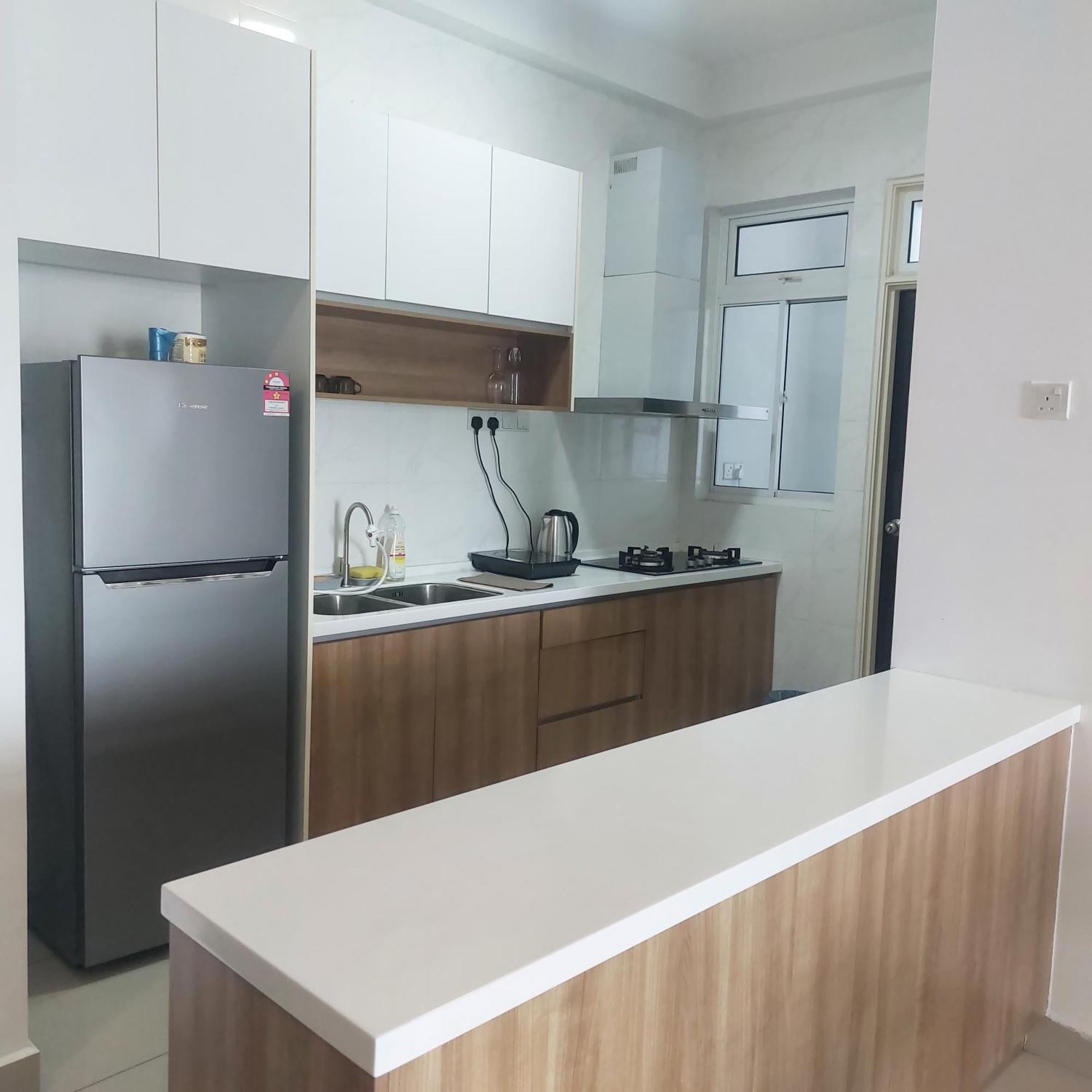 Twin Galaxy Jb Homestay By Summer Johor Bahru Room photo